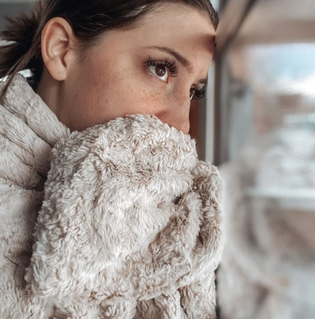 Everyday Bee Luxe Blanket Plush - Navy